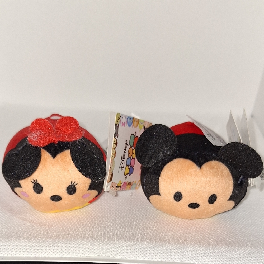 Disney tsum tsum Mickey and Minnie Mouse NWT